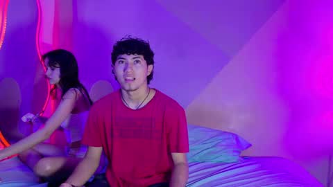 laura_and_kevin online show from September 2025 02:10:01 PM