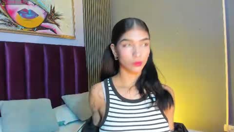 Snapshot of laura_aristizabal_19 chatting on June 2026 11:57:02 AM Laura online show from June 2026 11:57:02 AM