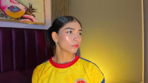 Snapshot of laura_aristizabal_19 chatting on June 2026 12:03:01 PM Laura online show from June 2026 12:03:01 PM