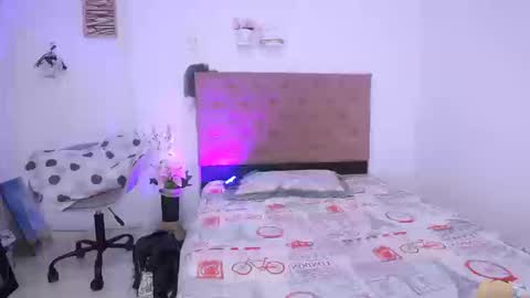 LAURA online show from September 2025 02:27:02 PM