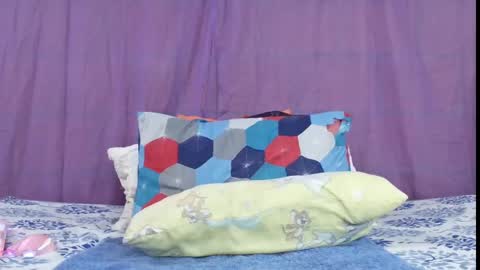 Laura online show from January 2025 09:20:01 PM