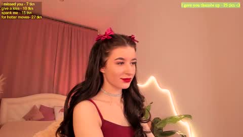 Snapshot of laura_coy chatting on February 2026 03:36:02 AM Laura online show from February 2026 03:36:02 AM