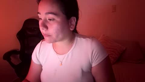 Snapshot of laura_d23 chatting on January 2026 02:15:01 AM laura online show from January 2026 02:15:01 AM