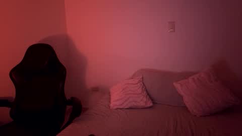 Snapshot of laura_d23 chatting on February 2026 02:10:01 AM laura online show from February 2026 02:10:01 AM