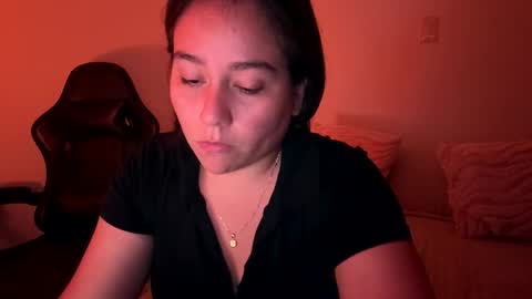 Snapshot of laura_d23 chatting on February 2026 02:40:02 AM laura online show from February 2026 02:40:02 AM