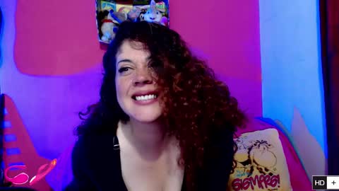 weedcam Curly Laura OF    online show from December 2025 09:10:02 PM