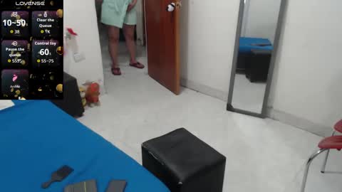 Snapshot of laura_foxx2379 chatting on September 2025 12:21:01 AM laura_foxx2379 online show from September 2025 12:21:01 AM