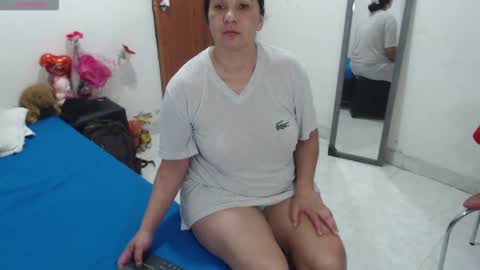 Snapshot of laura_foxx2379 chatting on October 2025 12:40:02 AM laura_foxx2379 online show from October 2025 12:40:02 AM