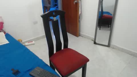 Snapshot of laura_foxx2379 chatting on November 2025 06:11:02 PM laura_foxx2379 online show from November 2025 06:11:02 PM