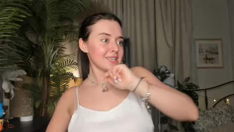 Snapshot of laura_mutti chatting on March 2026 04:07:02 PM Samantha online show from March 2026 04:07:02 PM