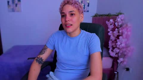 Laura Rose online show from December 2025 01:10:01 AM