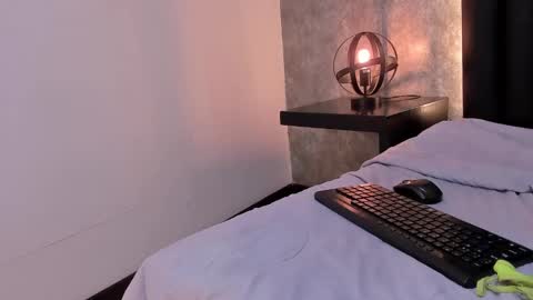 laura online show from February 2025 05:30:01 PM