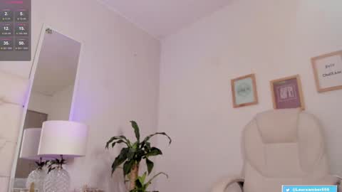 LAURA  online show from February 2025 11:22:02 AM