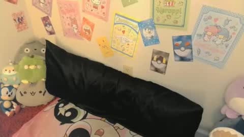 LauraChan online show from December 2024 10:23:01 PM