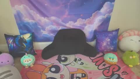Snapshot of laurachan chatting on January 2026 04:31:01 PM LauraChan online show from January 2026 04:31:01 PM