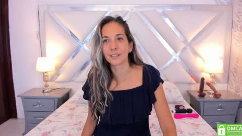 Laura online show from December 2024 06:09:02 AM