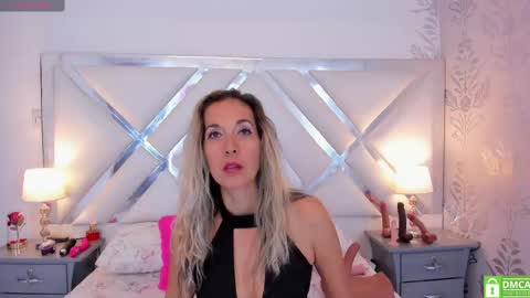 Laura online show from February 2025 07:01:02 AM