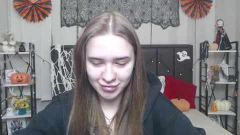 Snapshot of laurahlot chatting on October 2025 06:21:01 PM LauraHlot online show from October 2025 06:21:01 PM