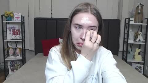 Snapshot of laurahlot chatting on November 2025 07:01:01 AM LauraHlot online show from November 2025 07:01:01 AM