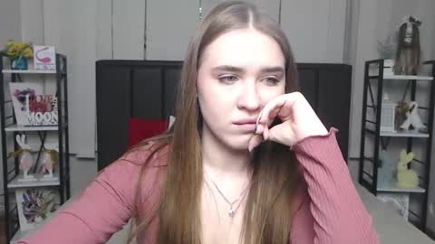 Snapshot of laurahlot chatting on December 2025 07:11:02 PM LauraHlot online show from December 2025 07:11:02 PM