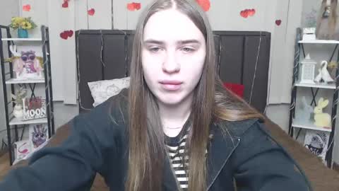 LauraHlot online show from May 2026 05:53:01 PM