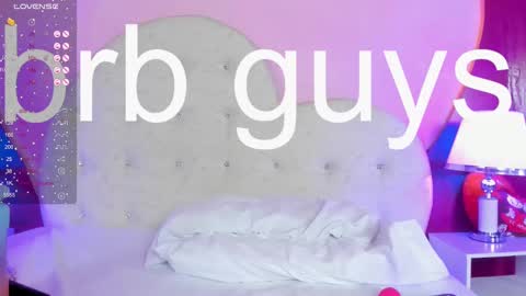 Snapshot of lauramartin1 chatting on February 2025 07:20:01 AM Laura MartinGMT-5 2200-0600 online show from February 2025 07:20:01 AM