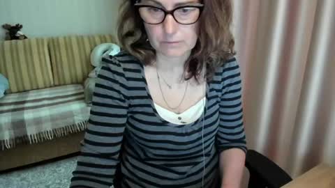 Snapshot of lauraoven1 chatting on May 2026 07:17:01 AM Lauraoven1 online show from May 2026 07:17:01 AM