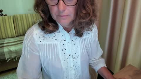 Snapshot of lauraoven1 chatting on July 2026 08:31:02 AM Lauraoven1 online show from July 2026 08:31:02 AM