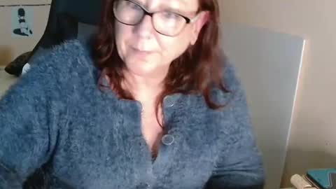 laureanne online show from December 2024 02:49:01 PM