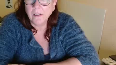 laureanne online show from December 2024 03:04:01 PM