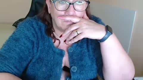 laureanne online show from March 2025 01:01:01 PM