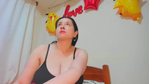 laureen777 online show from January 2025 05:33:02 PM