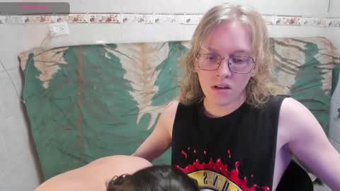 Snapshot of laureles6667 chatting on March 2026 08:42:01 AM Laures666 online show from March 2026 08:42:01 AM