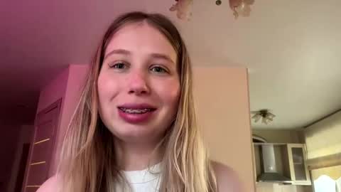 Snapshot of laurelpitney chatting on April 2026 12:29:02 PM Chrissy online show from April 2026 12:29:02 PM