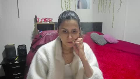 Lauren Independent model online show from January 2026 02:52:02 PM