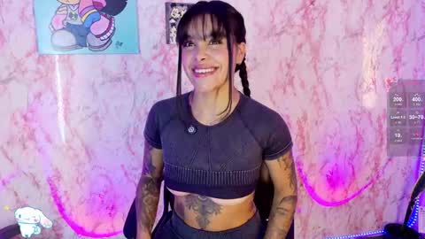 Snapshot of lauren_camila1 chatting on April 2026 02:18:01 AM Lau online show from April 2026 02:18:01 AM