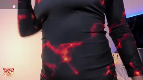 Lauren online show from January 2025 07:51:02 PM