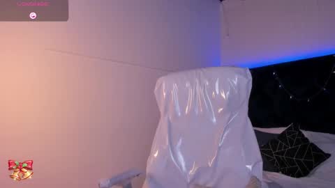 Lauren online show from February 2025 04:18:02 PM