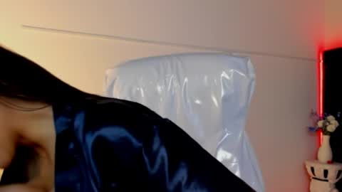 Snapshot of lauren_fit chatting on March 2026 06:52:01 PM Lauren online show from March 2026 06:52:01 PM