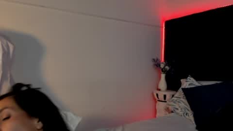 Snapshot of lauren_fit chatting on April 2026 05:34:02 AM Lauren online show from April 2026 05:34:02 AM