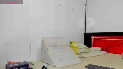 Snapshot of lauren_mark_ chatting on September 2025 01:33:02 AM lauren_mark_ online show from September 2025 01:33:02 AM