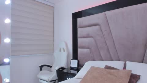 Snapshot of laurenclark1 chatting on March 2026 03:45:01 AM laurenclark1 online show from March 2026 03:45:01 AM