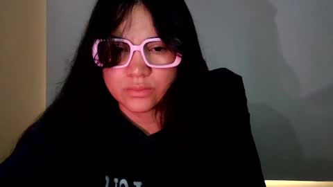 Snapshot of laurengirls1 chatting on April 2026 12:48:02 PM onlyfan laureng7 - 7 laureng2 online show from April 2026 12:48:02 PM