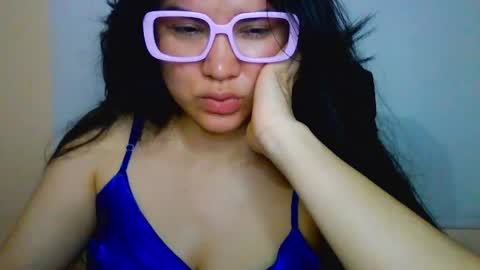 Snapshot of laurengirls1 chatting on April 2026 12:03:01 PM onlyfan laureng7 - 7 laureng2 online show from April 2026 12:03:01 PM