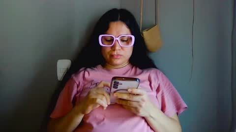Snapshot of laurengirls1 chatting on April 2026 02:33:01 PM onlyfan laureng7 - 7 laureng2 online show from April 2026 02:33:01 PM