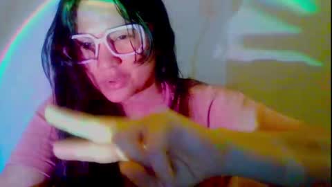 Snapshot of laurengirls1 chatting on May 2026 02:40:01 AM onlyfan laureng7 - 7 laureng2 online show from May 2026 02:40:01 AM