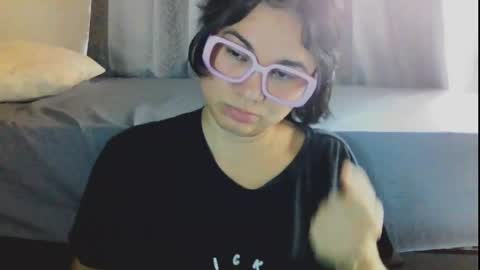 Snapshot of laurengirls1 chatting on May 2026 04:15:02 PM onlyfan laureng7 - 7 laureng2 online show from May 2026 04:15:02 PM