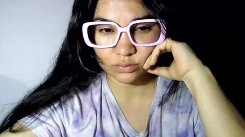 Snapshot of laurengirls1 chatting on June 2026 01:40:01 AM onlyfan laureng7 - 7 laureng2 online show from June 2026 01:40:01 AM