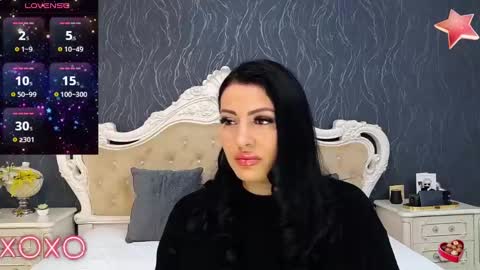 Snapshot of laurenjenssen chatting on December 2024 08:48:01 AM Laura online show from December 2024 08:48:01 AM