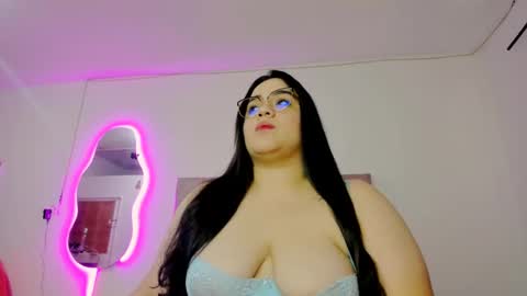 Snapshot of laurenlaine99 chatting on February 2025 03:20:02 PM laurenlaine online show from February 2025 03:20:02 PM